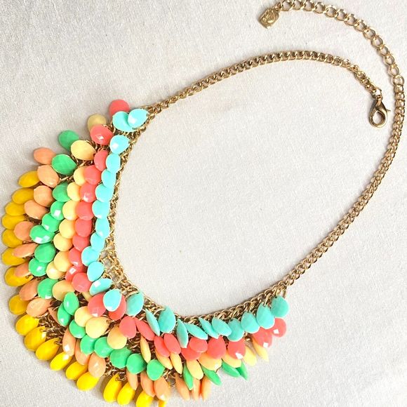Signed Bib Necklace Fruity Pebbles Teardrop Acrylic Beads On Gold Tone Chain - Picture 3 of 12